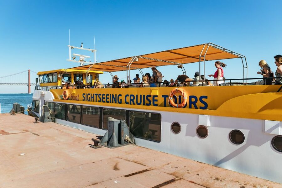 Lisbon: 72/96-Hour Hop-On Hop-Off Bus, Tram & Boat Ticket - Modern Lisbon route: Oriente and the city’s newer side