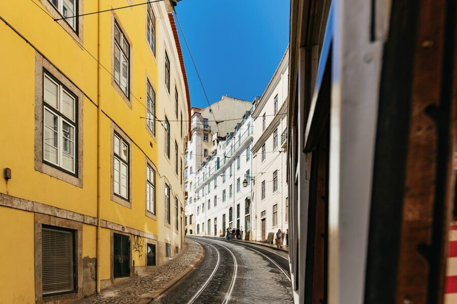 Lisbon: 72/96-Hour Hop-On Hop-Off Bus, Tram & Boat Ticket - The Hills Tram: Lisbon’s best included ride