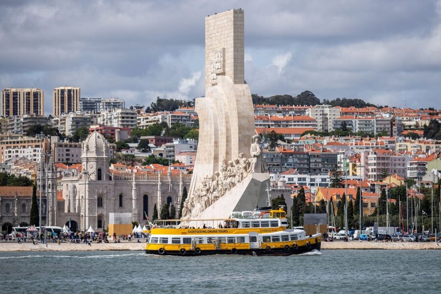 Lisbon: Boat Tour Ticket and Hop-on Hop-off 48-Hour Bus. - How to get the best value from $28
