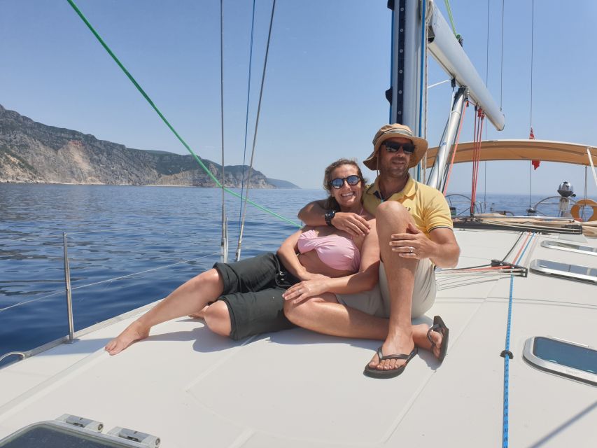 Lisbon: Champagne Sailing Tours - What the $58 price includes
