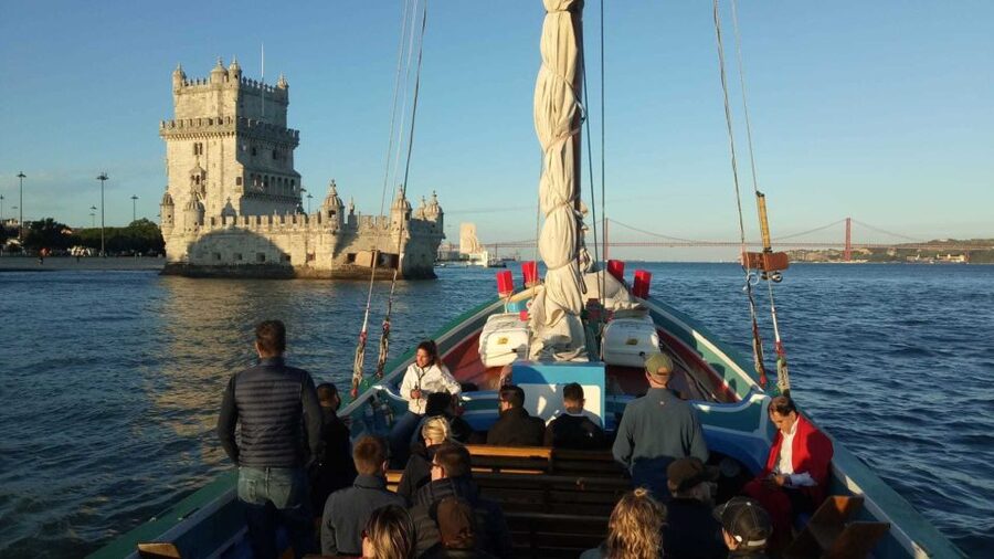Lisbon: River Tagus Sightseeing Cruise in Traditional Vessel - Christ the King and the changing river view