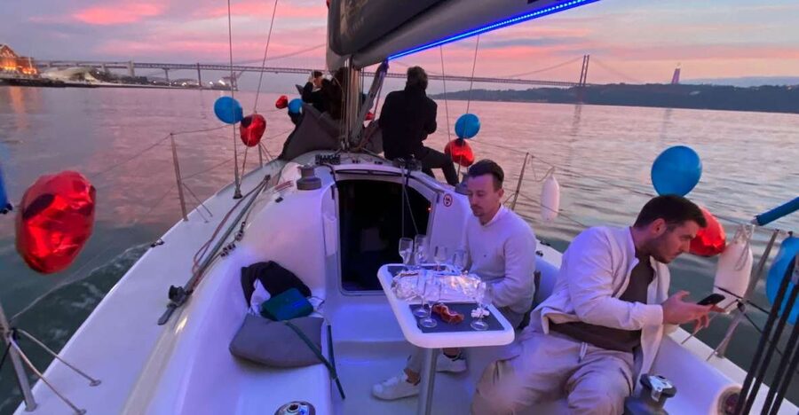 Lisbon: Sailboat Tour w/ Local Guide and Open Bar Green Wine - What makes this Lisbon sailing trip worth considering