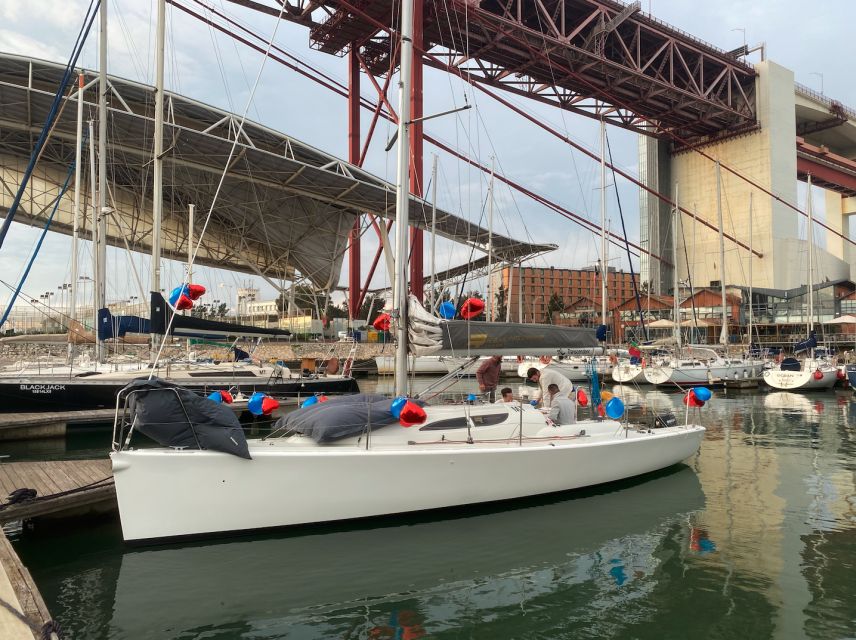 Lisbon: Sailboat Tour w/ Local Guide and Open Bar Green Wine - Why the $35 price offers good value