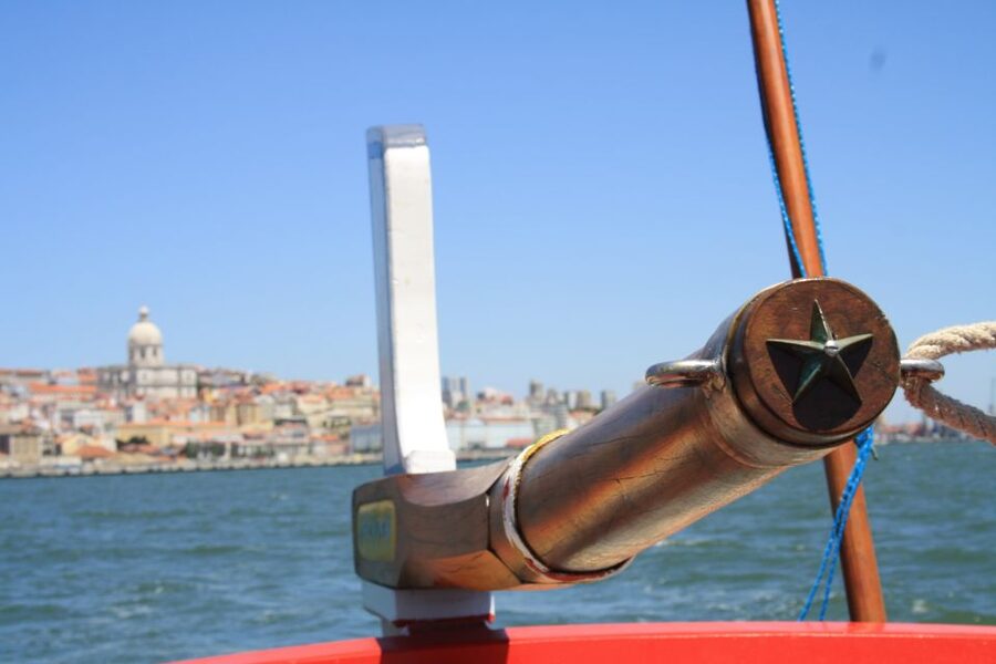 Lisbon: Tagus River Express Cruise in a Traditional Vessel - What the $17 price really gives you