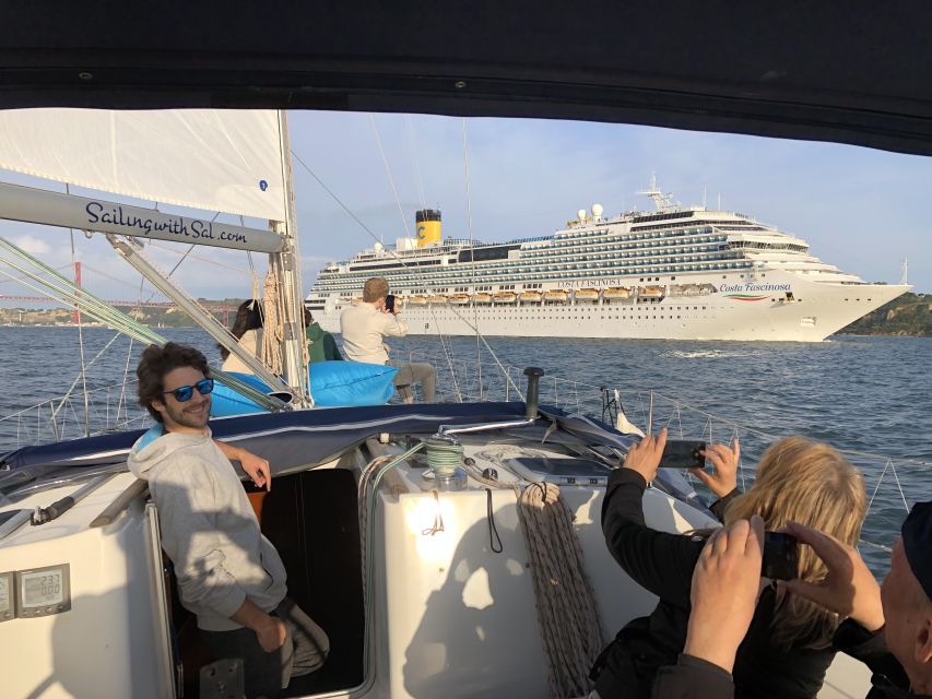 Lisbon: Tagus River Sunset Cruise with Drinks - Why a sunset sail suits Lisbon so well