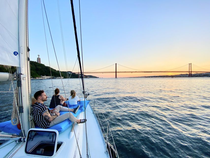 Lisbon: Tagus River Sunset Cruise with Drinks - Cacilhas and Christ the King across the water