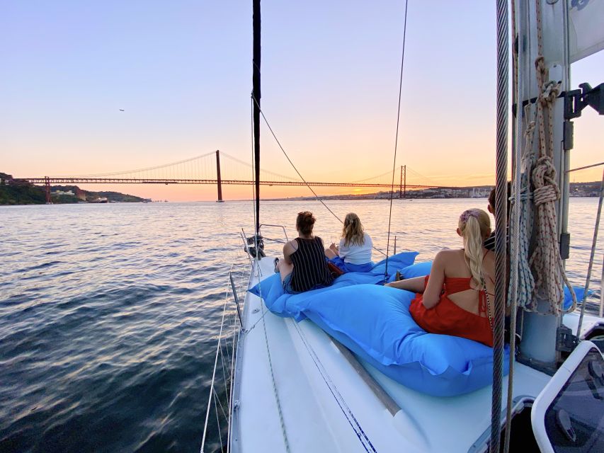 Lisbon: Tagus River Sunset Cruise with Drinks - MAAT and the 25 de Abril Bridge