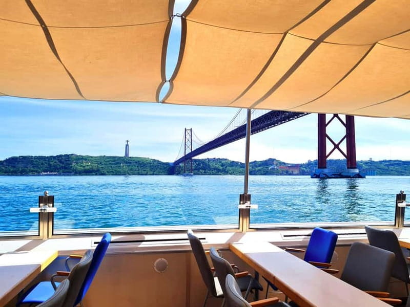 Lisbon: Tejo River Sightseeing Cruise - Starting at Commerce Square