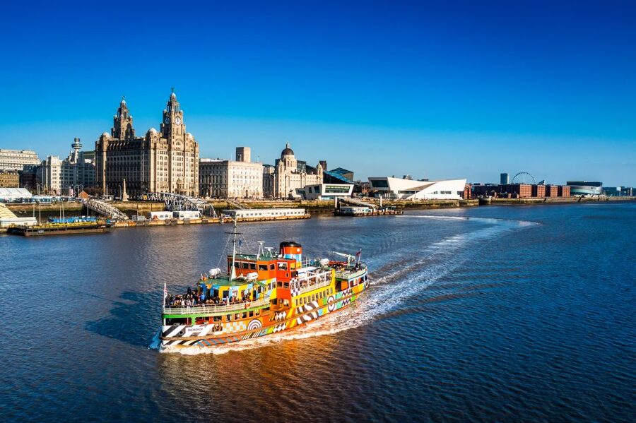 Liverpool: Sightseeing River Cruise on the Mersey River - Royal Albert Dock and the waterfront buildings
