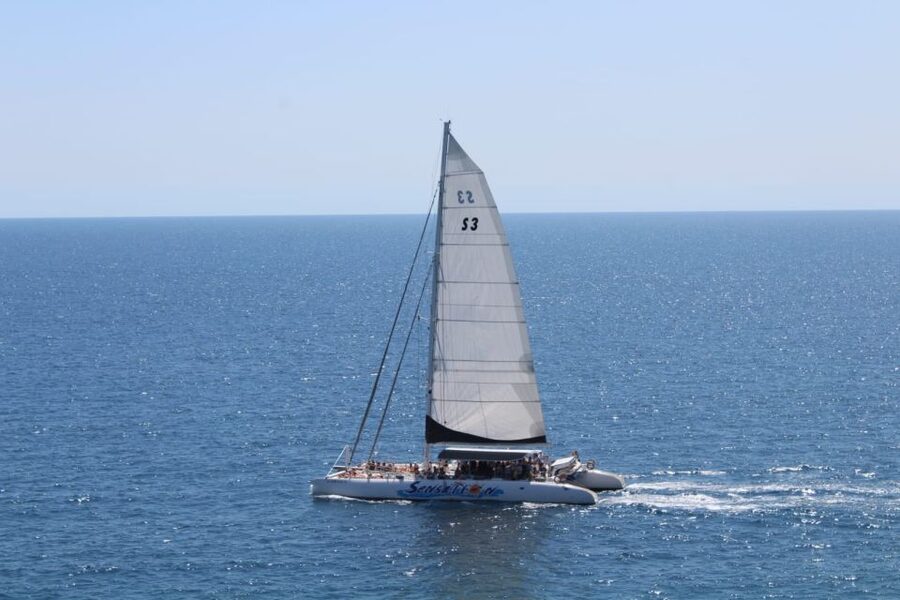 Lloret de Mar: Sunset Catamaran Cruise with DJ and Drinks - Who will enjoy this catamaran cruise