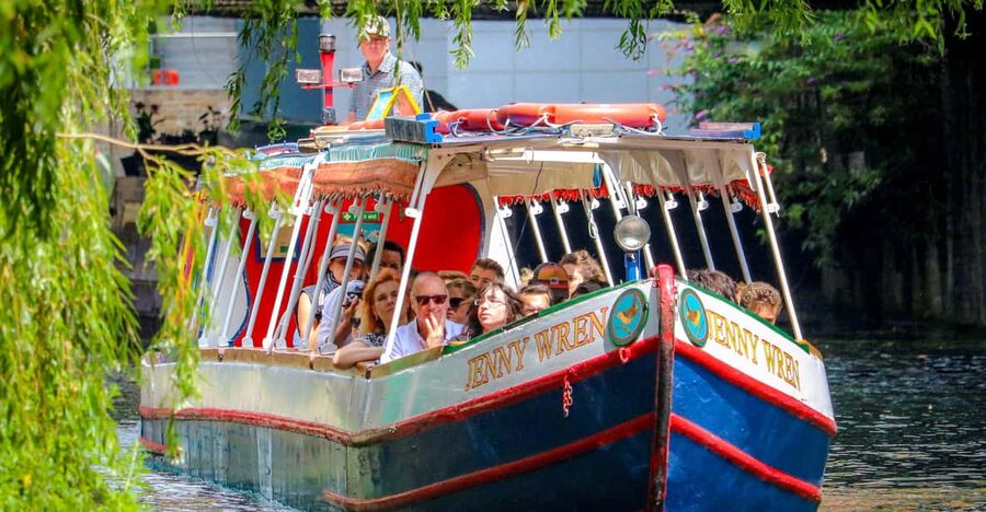 London: Canal Boat Ride on Camden Lock - Weather, Clothing, and Comfort