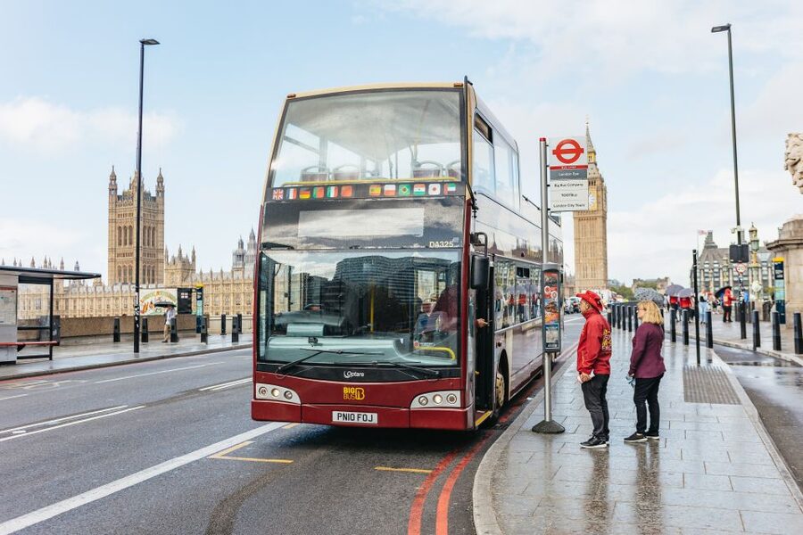 London: London Eye, River Cruise, & Hop-on Hop-off Bus Tour - The London Eye from daylight into darkness