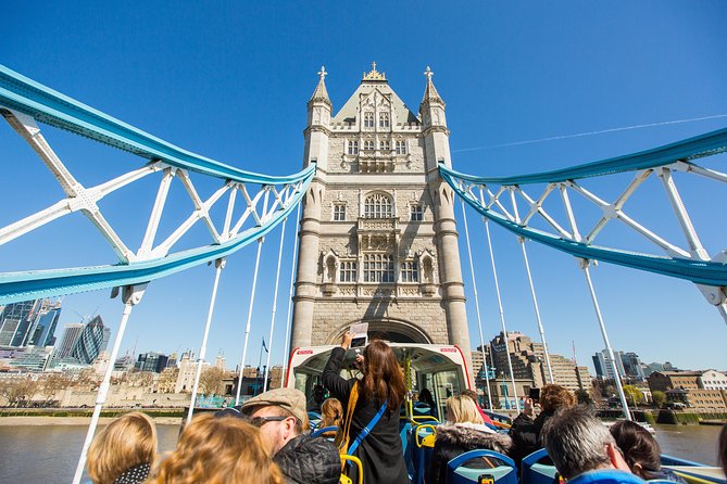 London Tootbus Hop on Hop off Bus Tour and Thames River Cruise - Three routes that show London’s changing face