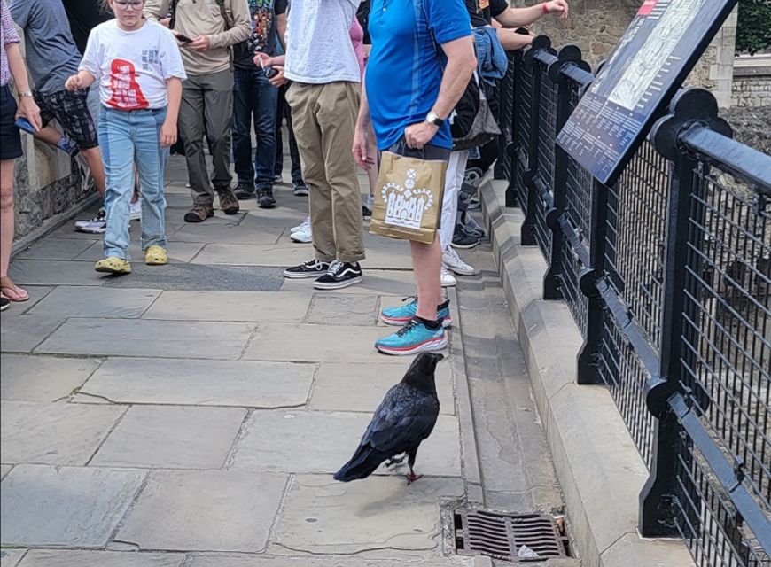 London: Tower of London Guided Tour with Boat Ride - Why the Tower of London works best with a guide