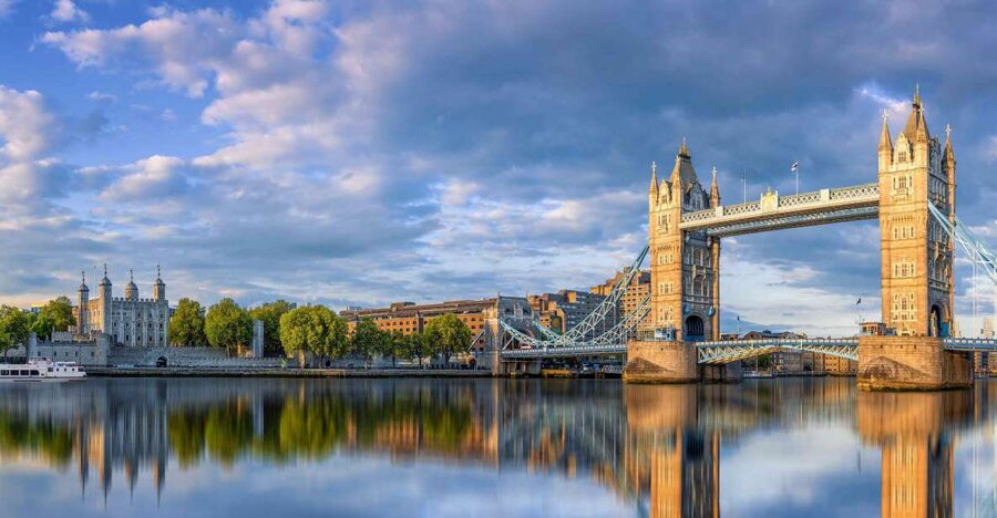 London: Westminster to Tower Bridge River Thames Cruise - Festival Pier and Bankside reveal London’s cultural side