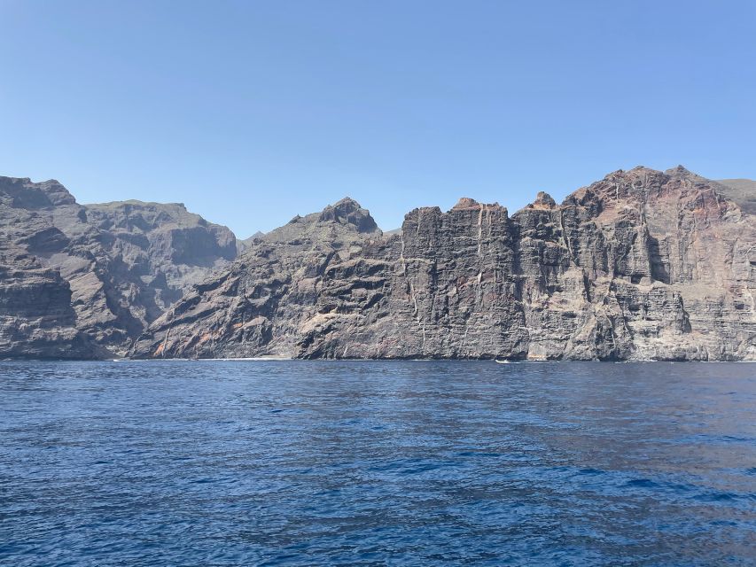 Los Gigantes: Sailing Excursion with Swimming, Drink & Tapas - Tapas, drinks, and a quiet deck
