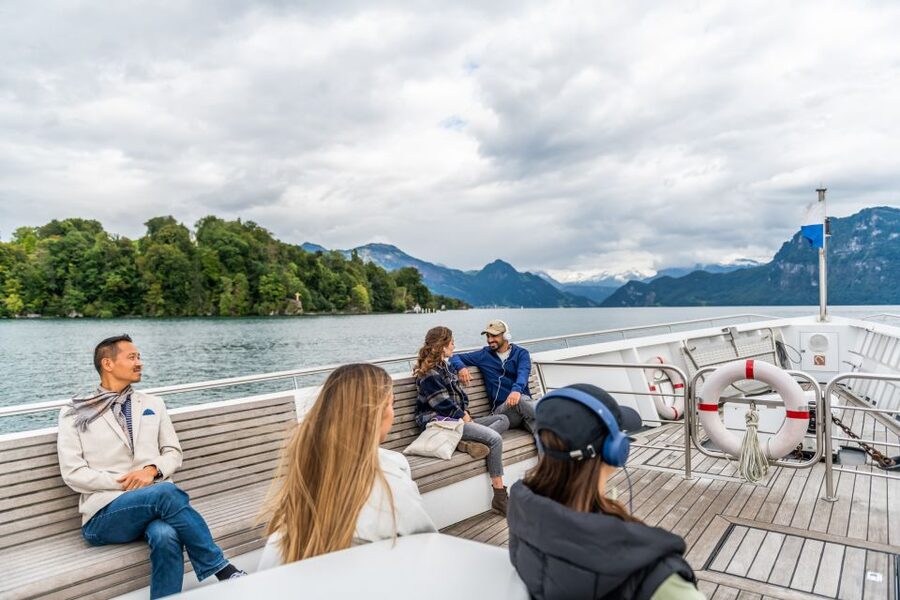 Lucerne: 1-Hour Cruise on Panoramic Yacht - Finding the best seat on the yacht