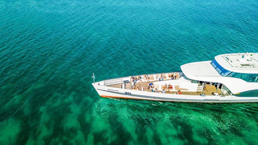 Lucerne: 1-Hour Cruise on Panoramic Yacht - Boarding at Pier 7 in Lucerne