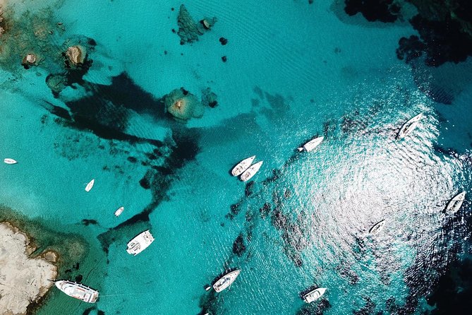 Luxury catamaran from Porto Rafael-Palau to the Maddalena Archipelago - What the small catamaran setup feels like