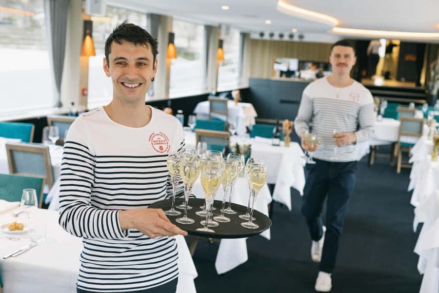 Lyon 2.5-Hour Dinner Cruise - Commentary in French and English