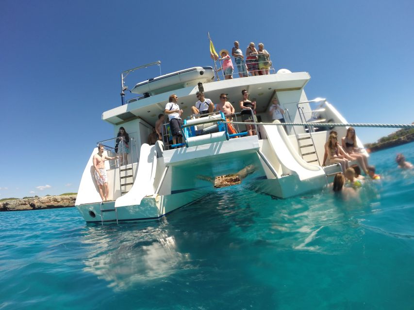 Mallorca: Glass-Bottom Catamaran Along the East Coast - Seeing the caves from inside the catamaran
