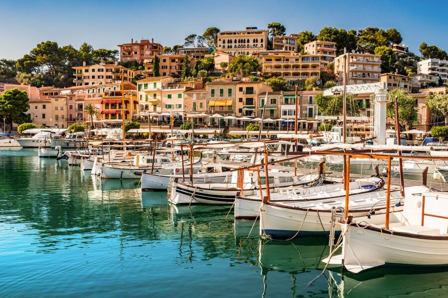 Mallorca: Island Trip by Train, Tramway, and Boat - The boat along Mallorca’s rugged north coast