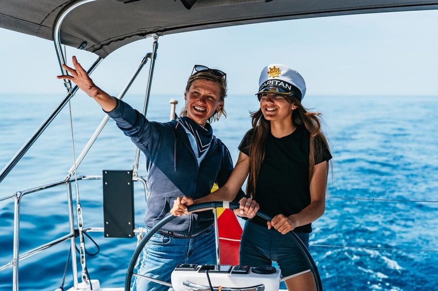 Mallorca: Midday or Sunset Sailing with Snacks and Open Bar - Practical Details That Improve the Day