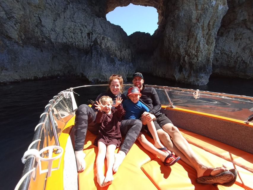 Malta: Comino, Blue lagoon, Crystal Lagoon Private Boat Tour - Cominotto and the smaller caves