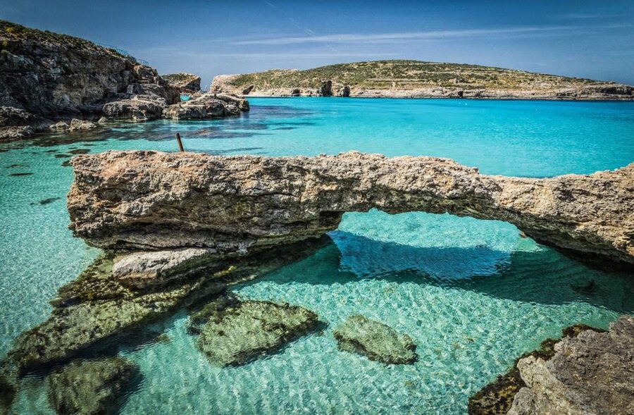 Malta: Comino, Gozo, Blue & Crystal Lagoon, and Caves Cruise - Caves, cliffs, and the Comino coastline