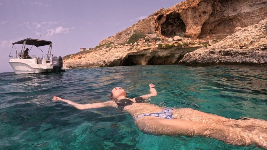 Malta: Crystal/Blue Lagoon, Comino & Gozo Private Boat Trip - Why a private boat works so well around Comino