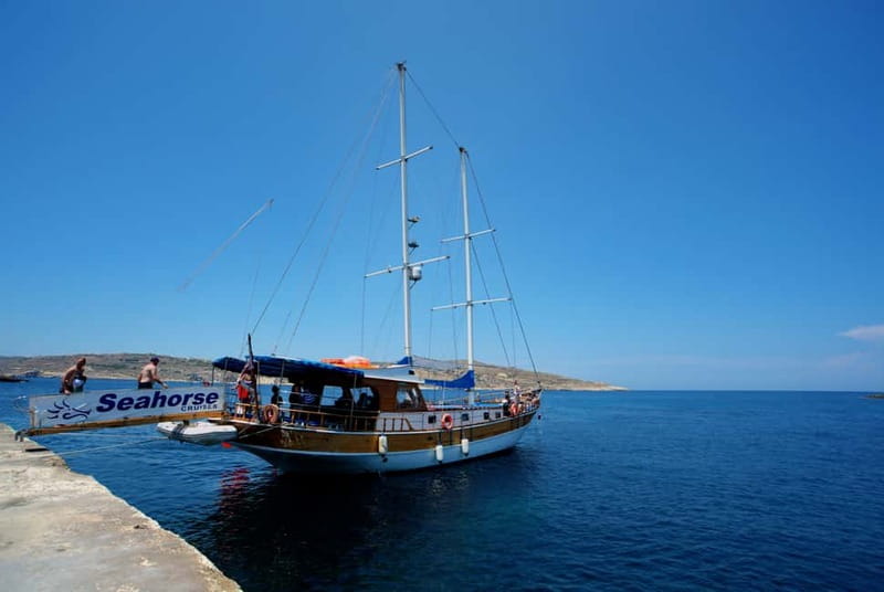 Malta: Gozo, Comino Island and Blue Lagoon Cruise - Who will enjoy this boat day most?