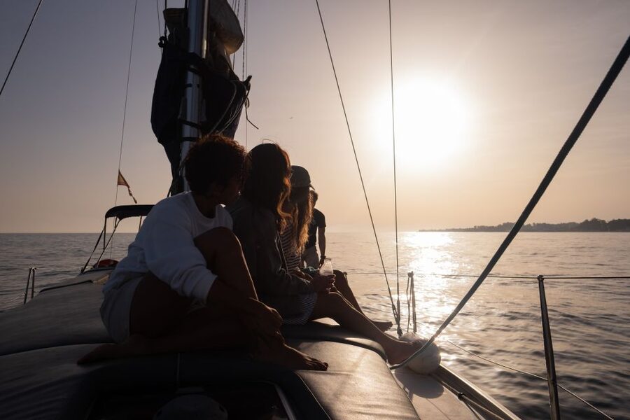 Marbella: Sailing & Dolphin Watching with Snacks and Drinks - Setting Sail From Puerto Banús