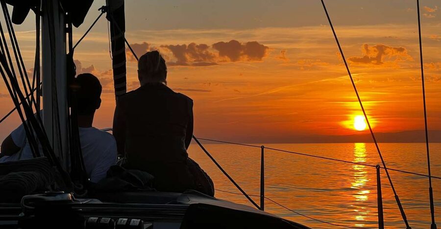 Marbella: Sunset Sailing Trip with Drinks and Snacks - The two-hour route and what you actually do