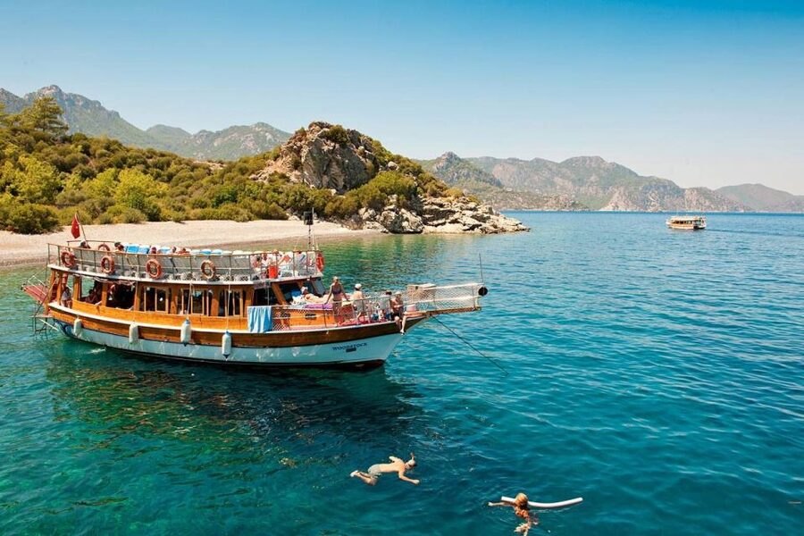 Marmaris: Boat Trip with Unlimited Drinks and BBQ Lunch - Why This Boat Day Works So Well