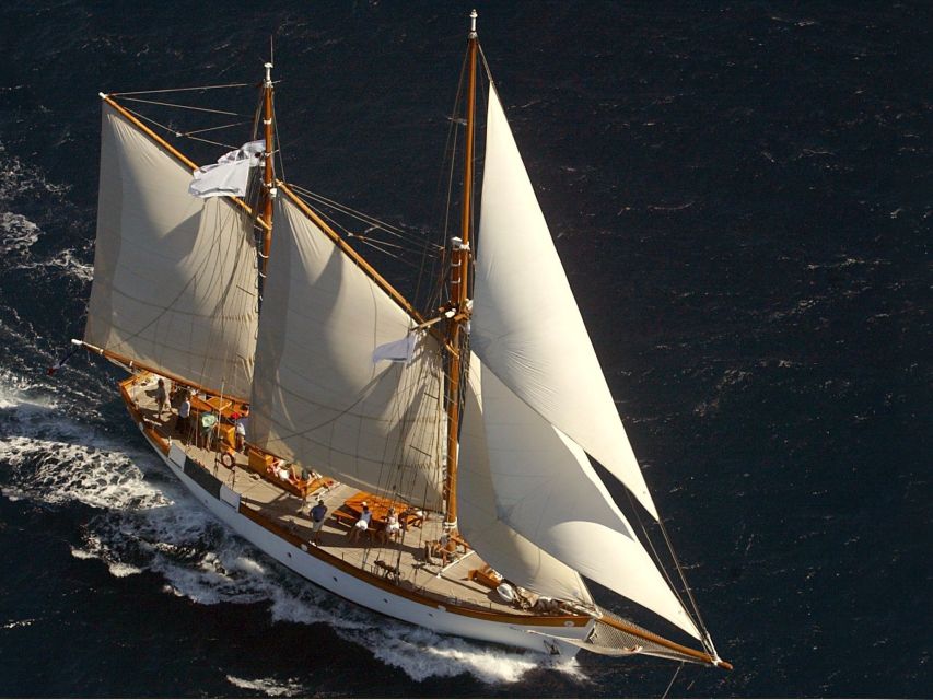 Marseille: Calanques Sailing Day Trip with Lunch and Wine - The long run toward the Calanques