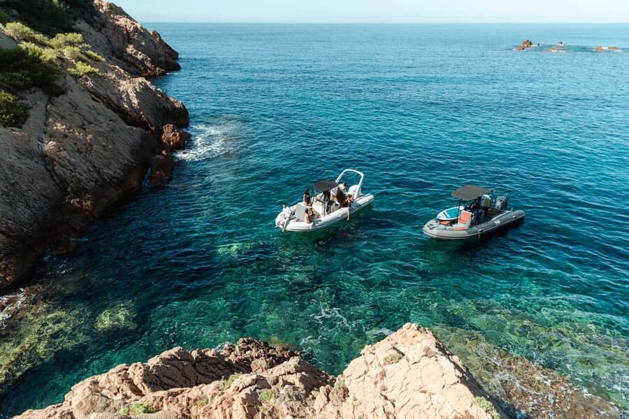 Marseille: Côte Bleue Calanques Boat Tour with Swimming - Madrague combines cliffs, boats, and a sea cave