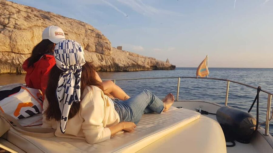 Marseille: Sunset Boat Cruise with Buffet and Organic Wine - Dinner on board: fresh, simple, and vegetarian