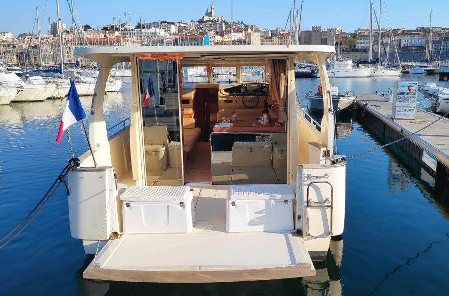 Marseille: Sunset Boat Cruise with Buffet and Organic Wine - What the $94 price really covers