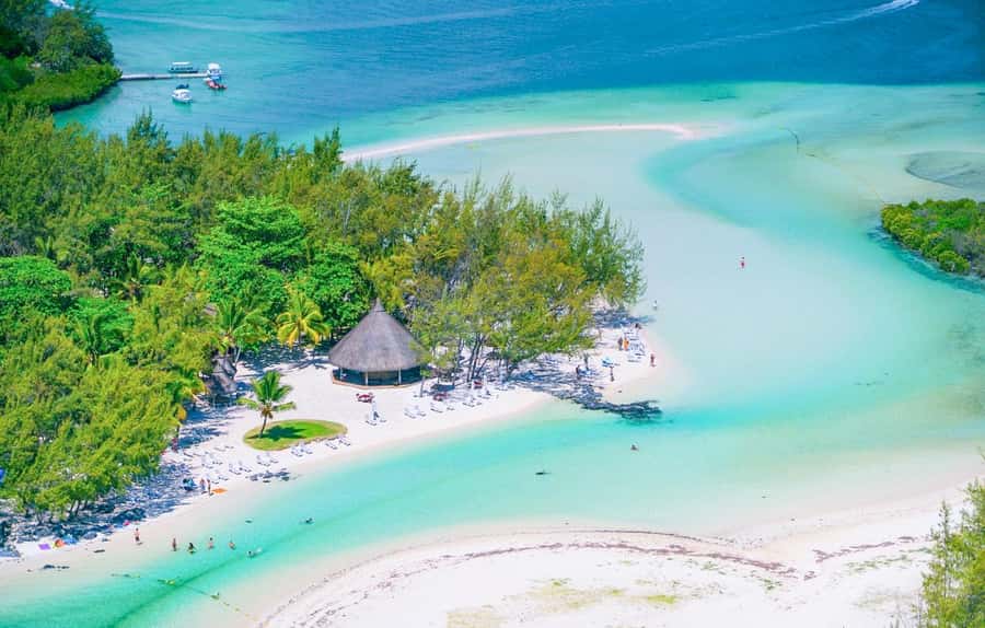 Mauritius: Catamaran Cruise to Ile Aux Cerfs with BBQ Lunch - Snorkeling in the coastal water