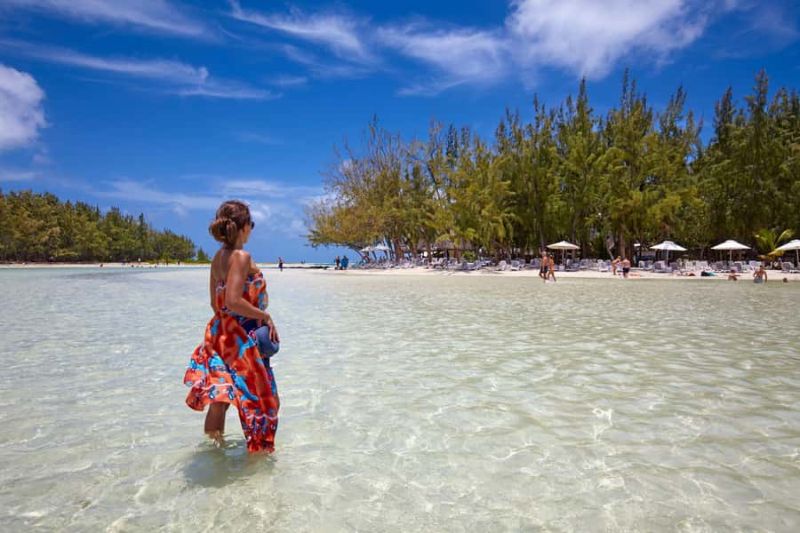 Mauritius: Catamaran Cruise to Ile Aux Cerfs with BBQ Lunch - Accessibility, weather, and what to bring