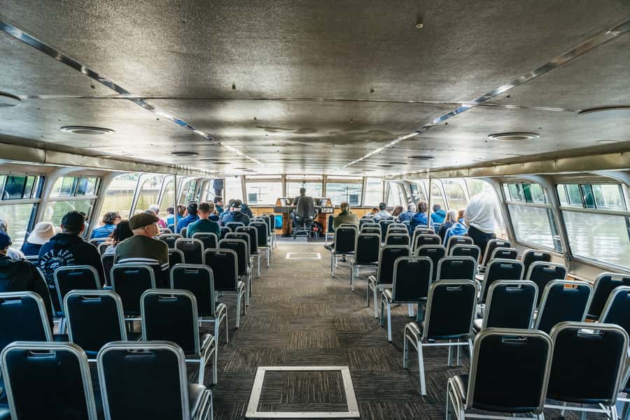 Melbourne: 2-Hour City Highlights River Cruise - Downstream toward Docklands and Southbank