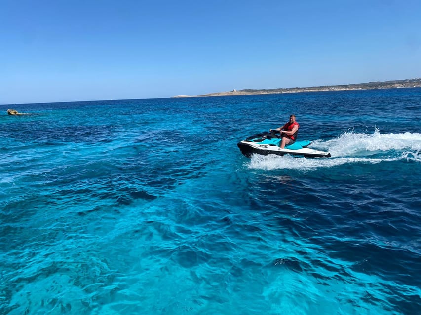 Mellieha: Jet Ski Rental with Safety Boat - Riding between Mellieha and Comino