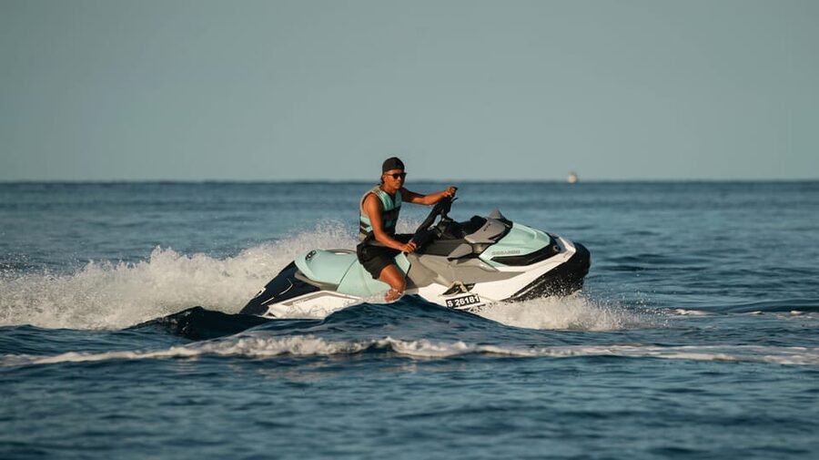 Mellieha: Jet Ski Rental with Safety Boat - What happens at Labranda Hotel