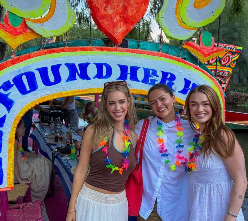 Mexico City: Xochimilco Boat Party with Unlimited Drinks - Boarding the decorated trajinera