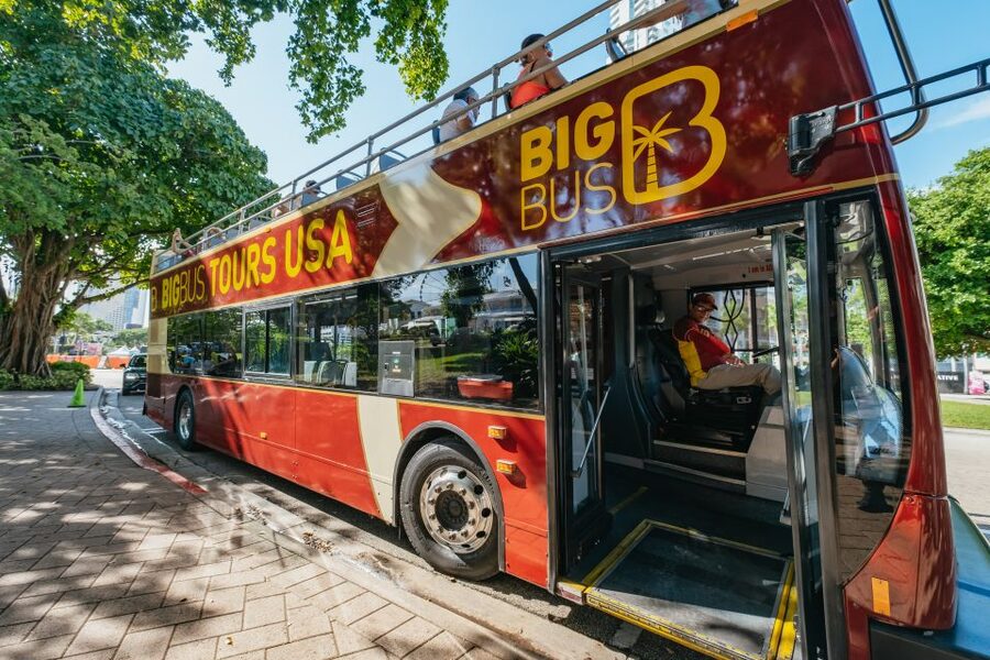 Miami: Half-Day Open-Top Bus Tour Plus Biscayne Bay Cruise - Why this bus and boat combination works