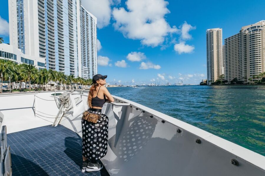 Miami: Half-Day Open-Top Bus Tour Plus Biscayne Bay Cruise - Planning the four hours without missing the boat
