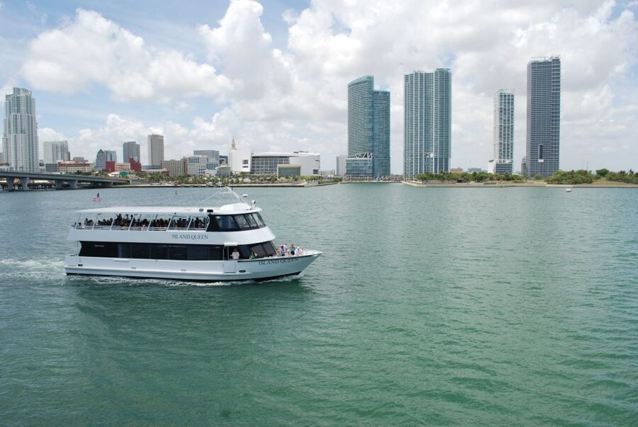 Miami: Hop-on Hop-off Open-top Bus Tour and Optional Cruise - Soundscape Park and Lincoln Road