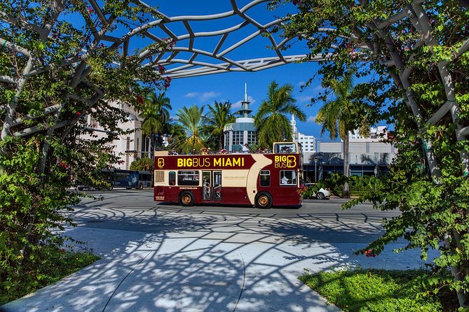 Miami: Hop-on Hop-off Tour + Cruise & Free 1-Hour Bike Rental - The Millionaire’s Row boat cruise