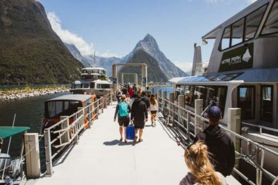 2-Hour Small Boat Scenic Cruise
