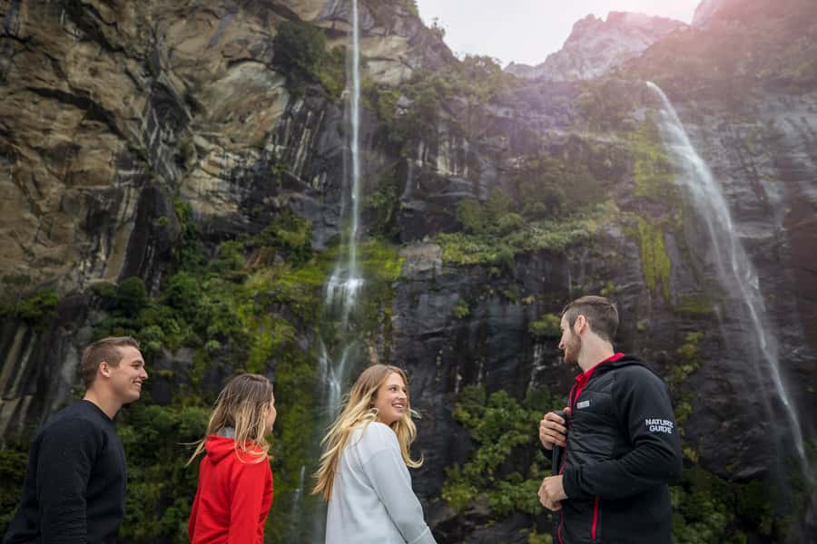 Milford Sound: Nature Cruise - Grand Views & Optional Lunch - Choosing the right place on the catamaran